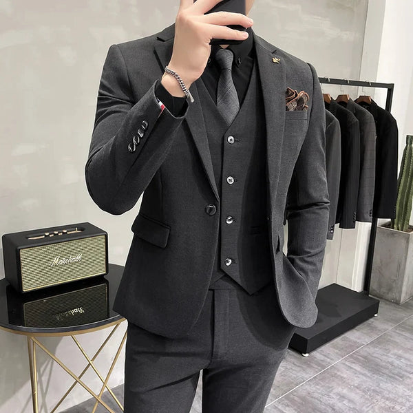 Elegance Redefined: Men's Modern Suit